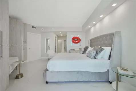 300 S Pointe Drive Miami Beach FL 33139