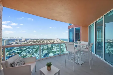 300 S Pointe Drive Miami Beach FL 33139