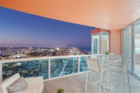 300 S Pointe Drive Miami Beach FL 33139