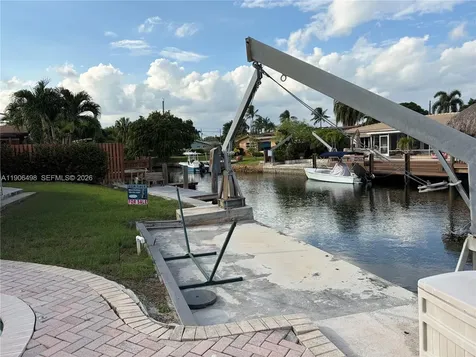 842 Argonaut Isle Dania Beach FL 33004