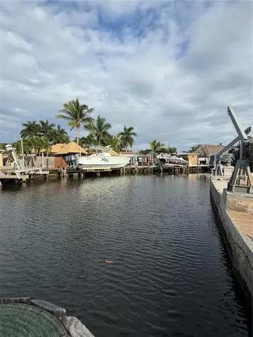 842 Argonaut Isle Dania Beach FL 33004
