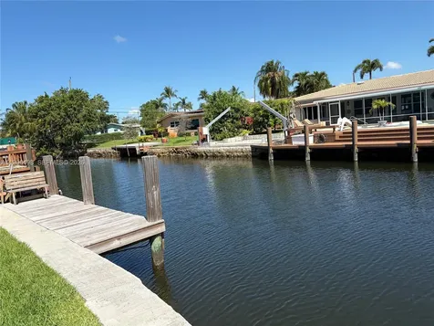 842 Argonaut Isle Dania Beach FL 33004