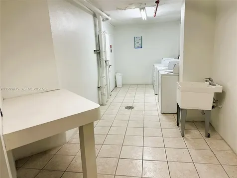 19370 Collins Avenue North Miami Beach FL 33160