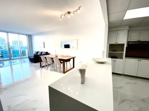 19370 Collins Avenue North Miami Beach FL 33160