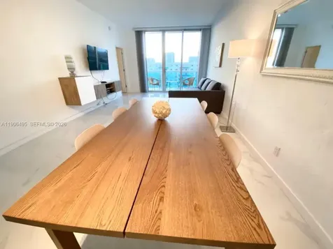 19370 Collins Avenue North Miami Beach FL 33160