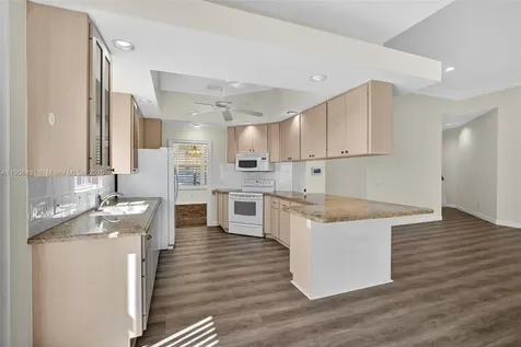 256 Kelsey Park Circle Palm Beach Gardens FL 33410