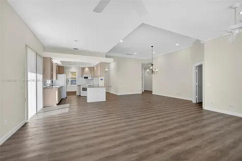 256 Kelsey Park Circle Palm Beach Gardens FL 33410