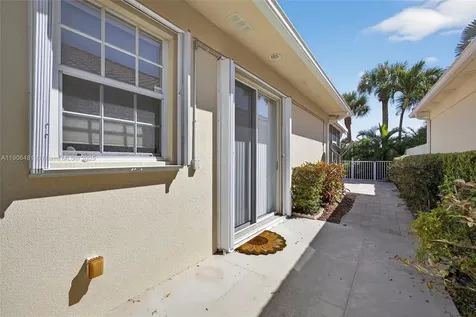 256 Kelsey Park Circle Palm Beach Gardens FL 33410