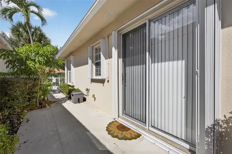 256 Kelsey Park Circle Palm Beach Gardens FL 33410