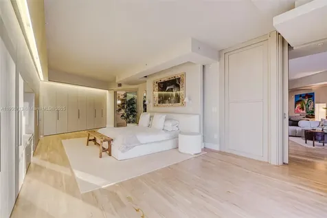 2001 Meridian Avenue Miami Beach FL 33139