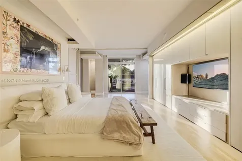 2001 Meridian Avenue Miami Beach FL 33139