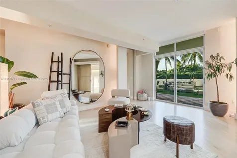2001 Meridian Avenue Miami Beach FL 33139