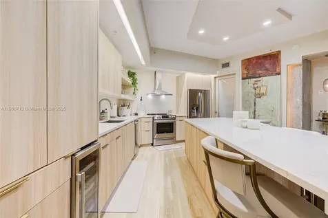 2001 Meridian Avenue Miami Beach FL 33139