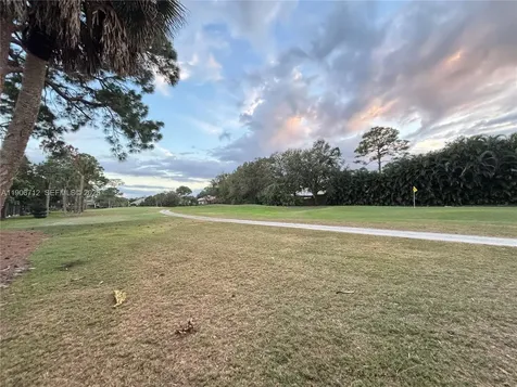 7327 Sea Pines Court Port St. Lucie FL 34986