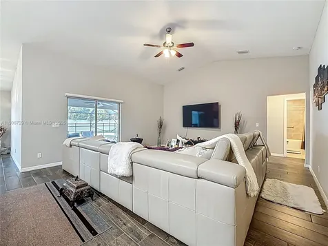 6142 NW Hopkins Avenue Port St. Lucie FL 34986