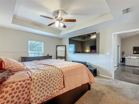 6142 NW Hopkins Avenue Port St. Lucie FL 34986