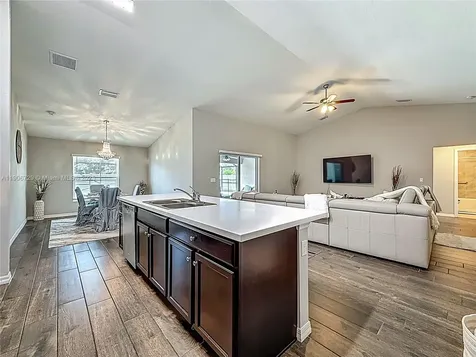 6142 NW Hopkins Avenue Port St. Lucie FL 34986
