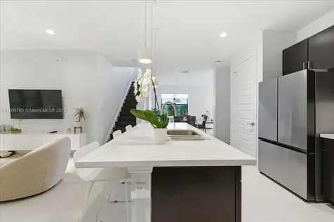 617 NE 191st Street Miami FL 33179