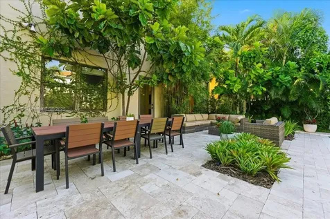 617 NE 191st Street Miami FL 33179