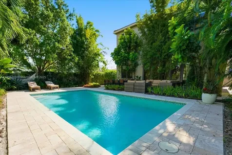617 NE 191st Street Miami FL 33179