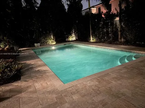 617 NE 191st Street Miami FL 33179