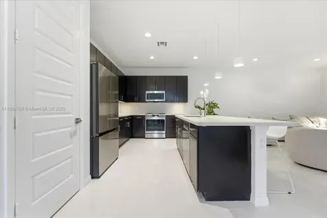 617 NE 191st Street Miami FL 33179