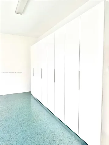 617 NE 191st Street Miami FL 33179