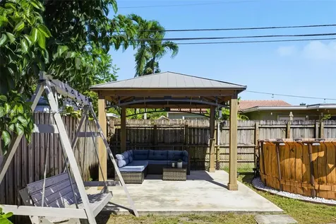 7511 Taylor Street Hollywood FL 33024