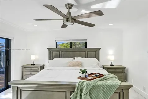 9350 NW 43rd Manor Sunrise FL 33351