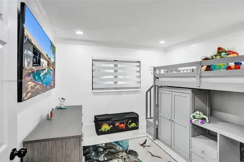 9350 NW 43rd Manor Sunrise FL 33351