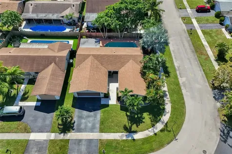 9350 NW 43rd Manor Sunrise FL 33351