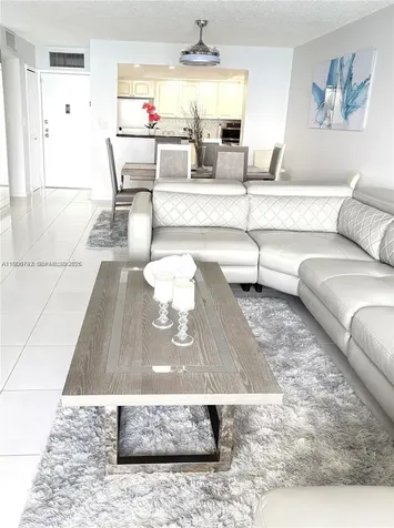 2101 S Ocean Drive Hollywood FL 33019