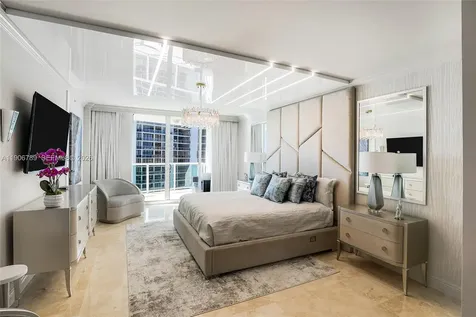 20201 E Country Club Drive Aventura FL 33180