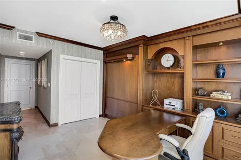 20201 E Country Club Drive Aventura FL 33180