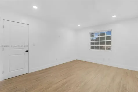 4020 N 67th Avenue Hollywood FL 33024