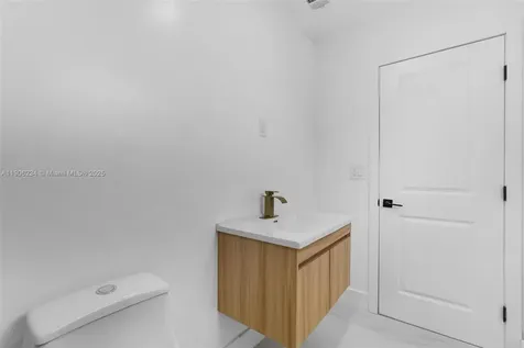 4020 N 67th Avenue Hollywood FL 33024