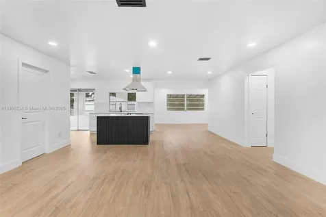 4020 N 67th Avenue Hollywood FL 33024