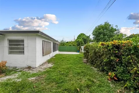 4020 N 67th Avenue Hollywood FL 33024