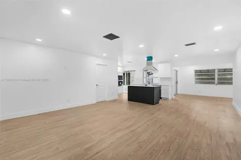 4020 N 67th Avenue Hollywood FL 33024