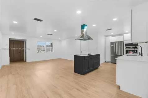 4020 N 67th Avenue Hollywood FL 33024