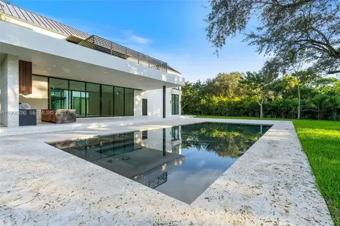 9400 SW 60th Court Pinecrest FL 33156