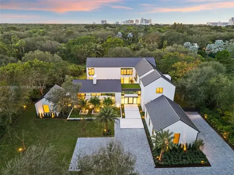 9400 SW 60th Court Pinecrest FL 33156