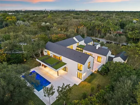 9400 SW 60th Court Pinecrest FL 33156