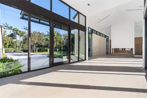 9400 SW 60th Court Pinecrest FL 33156