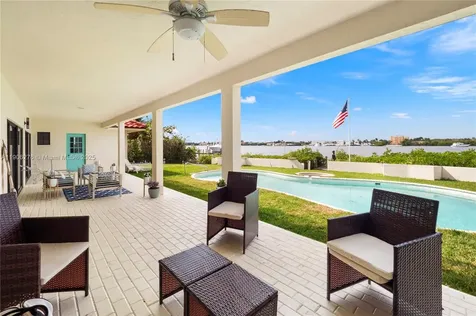 1635 Lands End Road Manalapan FL 33462