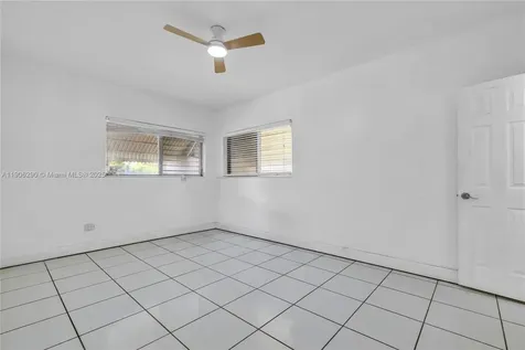 1499 NE 174th Street North Miami Beach FL 33162