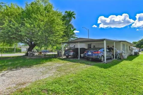 1499 NE 174th Street North Miami Beach FL 33162