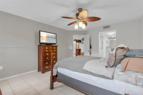 801 SW 138th Avenue Pembroke Pines FL 33027