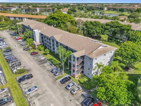 801 SW 138th Avenue Pembroke Pines FL 33027
