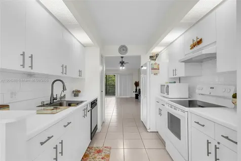 801 SW 138th Avenue Pembroke Pines FL 33027